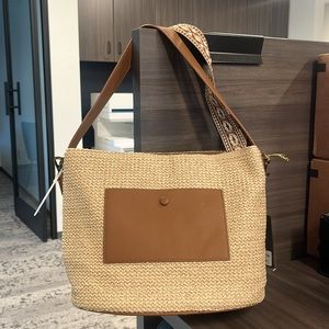 Crossi brand new woven purse.